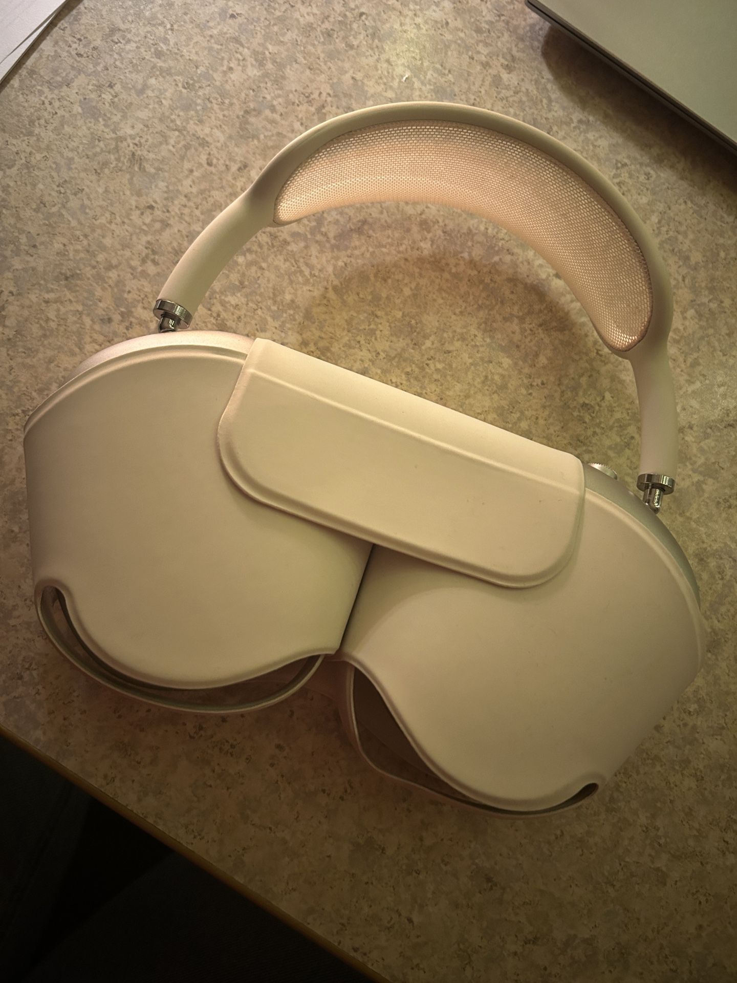 Starlight AirPod Max