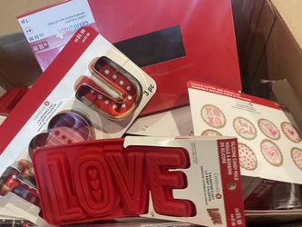 Valentines Item All New $4 Each 3 For $10