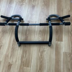 Pull Up Bar