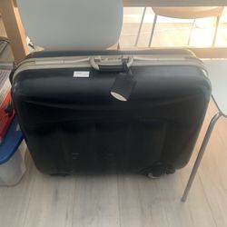Samsonite Suitcase