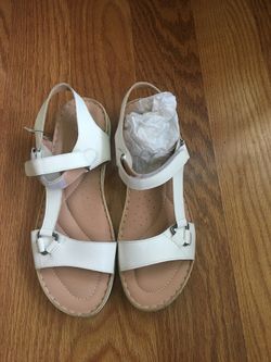 Pretty sandals brand new