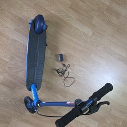 Razor E95 Electric Kids Scooter with charger