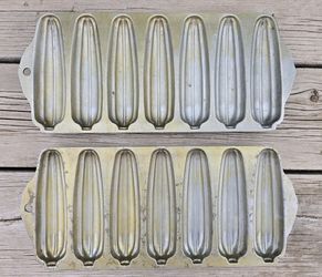 2) Vintage WearEver Cast Aluminum Pans