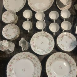 Hutschenreuther Maple Leaf Scalloped China Dinnerware And Dishes