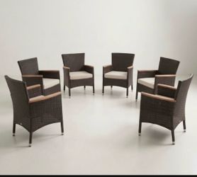 New in Box Set of 6 Wicker Outdoor Armchairs with Cushions