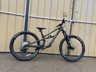 Canyon Spectral CF 7