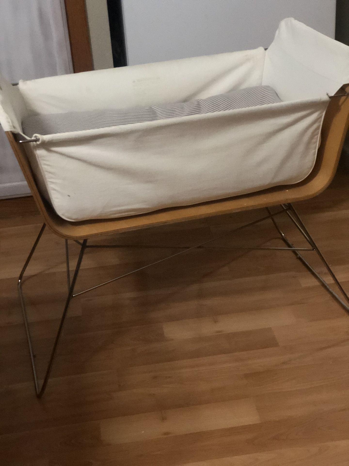 Ooba Nest Bassinet zink for