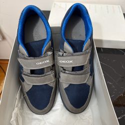 Geox Sneakers Size 6.5