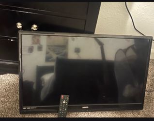 32 inch Sanyo LED TV with Remote - Works Great