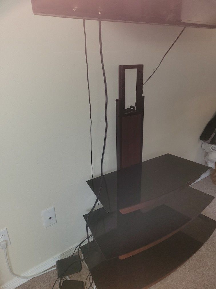 TV STAND WITH 3 SHELVES