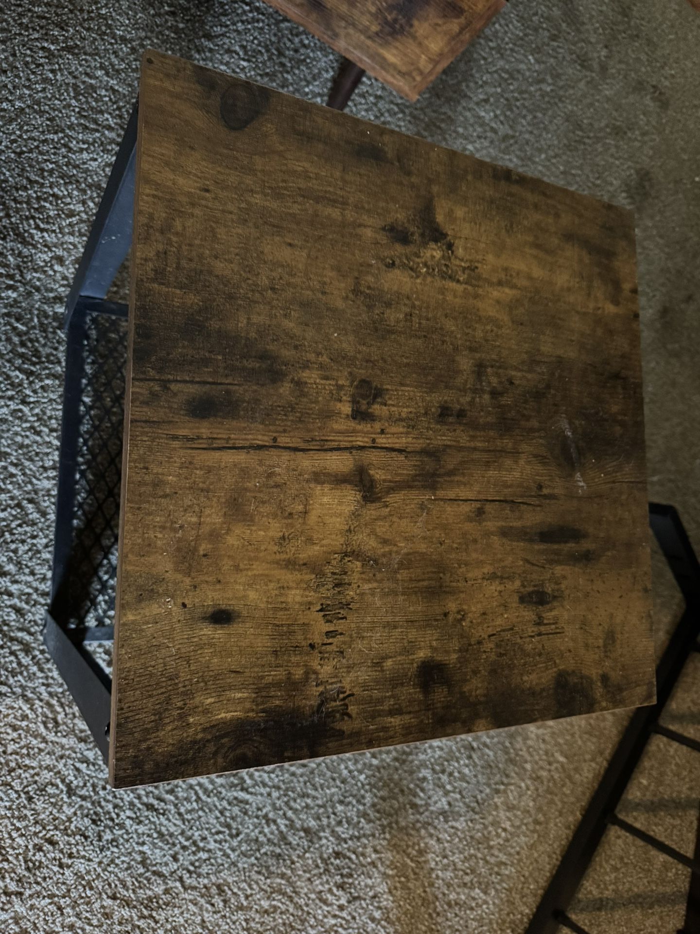 End Table MUST GO Great Condition! $30 OBO