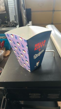 Dodgers Hello Kitty Popcorn Bucket