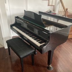 Schubert Baby Grand Piano 
