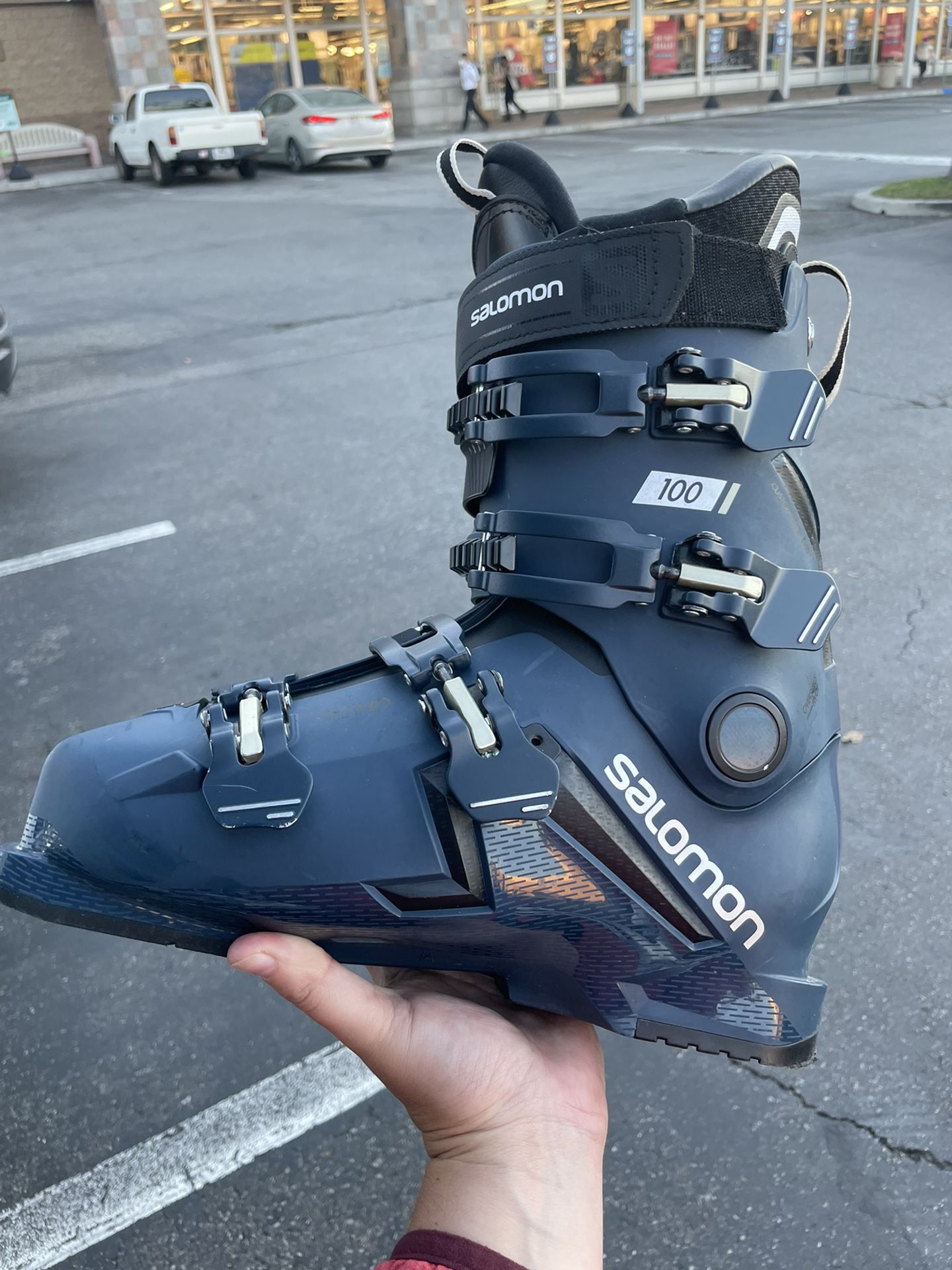 Salomon Ski Boots Size 27.5