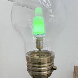 office / home / bedroom / living room lightbulb floor lamp 