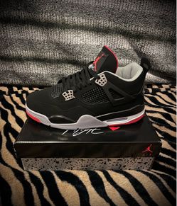 Bred 4s Size 9.5 Men’s
