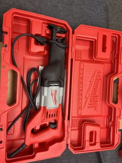 Milwaukee 12amp Sawzall 