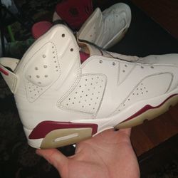 Air Jordan 6.     9.5