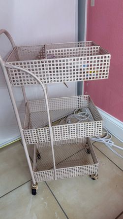 Cart with wheels pink