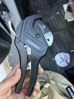 Husky Ratcheting pVC Cutter