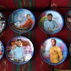 Complete set of 8 * Trek commemorative plates