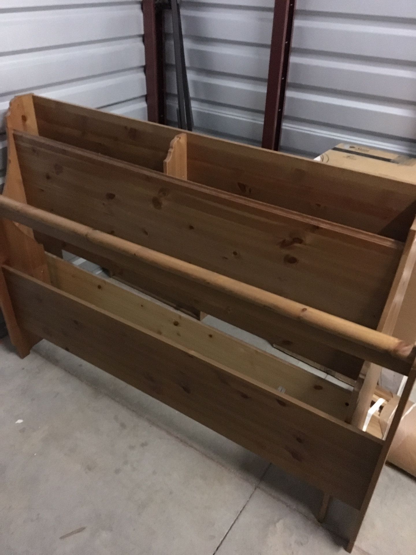 Queen bed Frame set Free