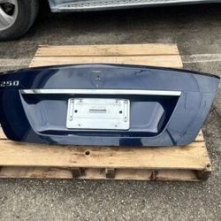 2012-14 Mercedes C250 Coupe Trunk Lid Panel 890 OEM