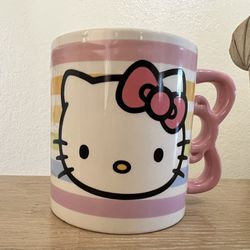 Hello Kitty Mug With Bow Handle 