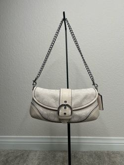 Coach crème/white soho flap bag!