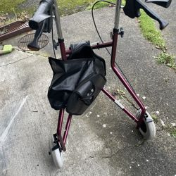 Nice three wheel walker With Bag 