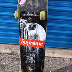 Supreme Skateboard 