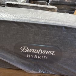 New Queen Simmons Beautyrest hybrid medium mattress