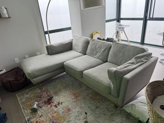 Article left sectional