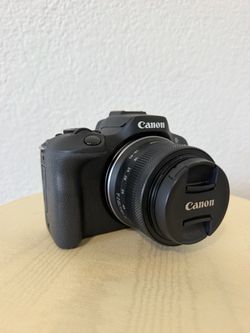 Canon EOS R100 Mirrorless Camera with 18-45mm Lens