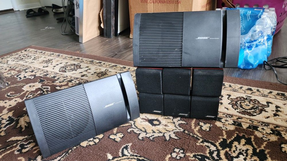 Bose Surround Sound Speakers Set