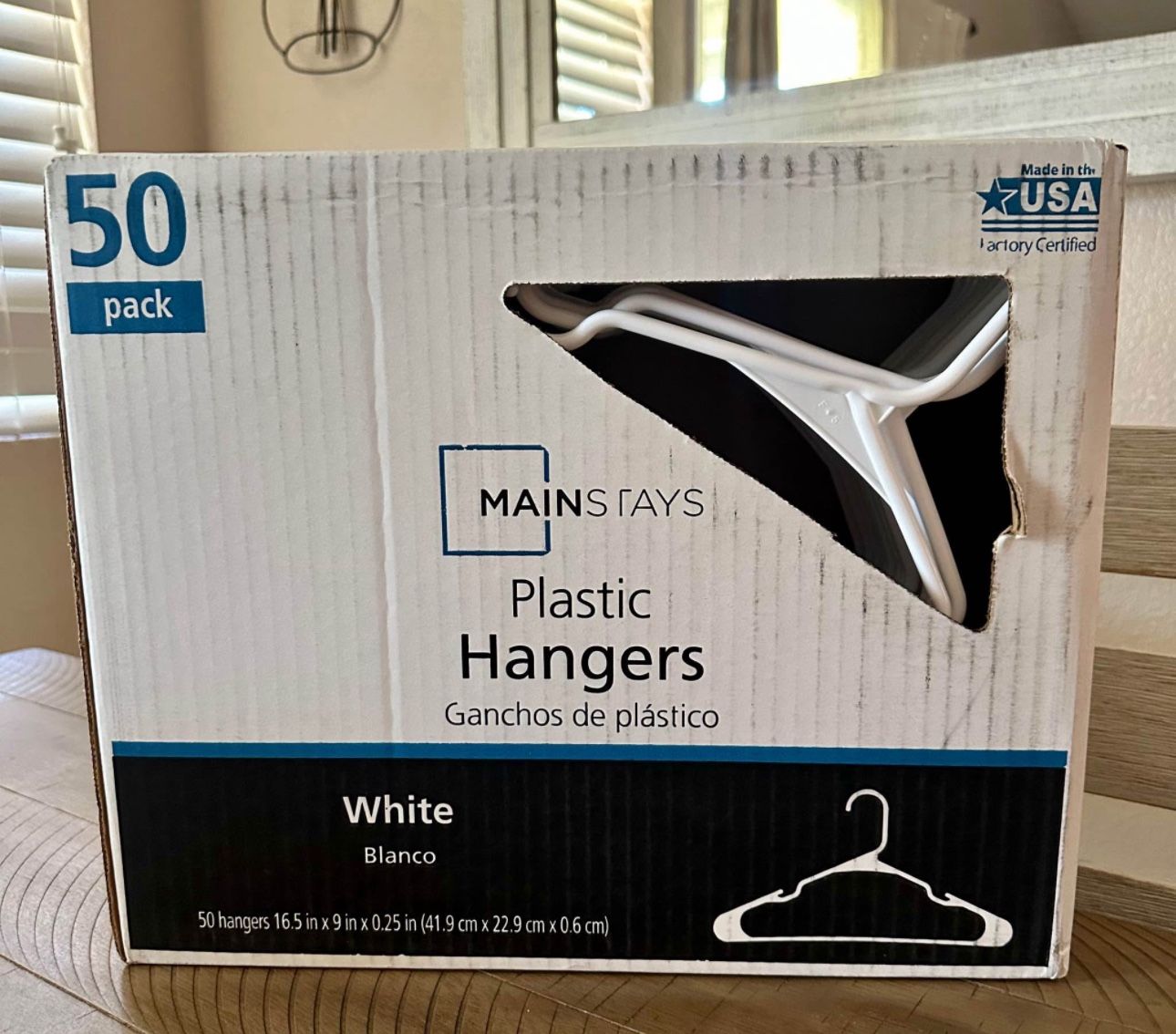 Mainstays Plastic Notched Adult Hangers for Any Clothing Type, Arctic White 50-Pack
