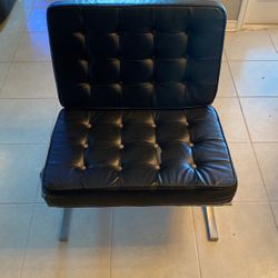 Contemporary Metal Chair - Black