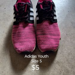 Adidas Youth Size 5