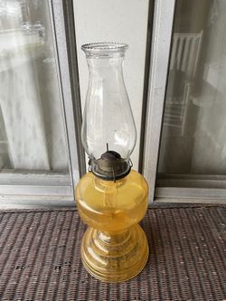 Vintage Pedestal Oil Lamp - Berwyn Pick Up