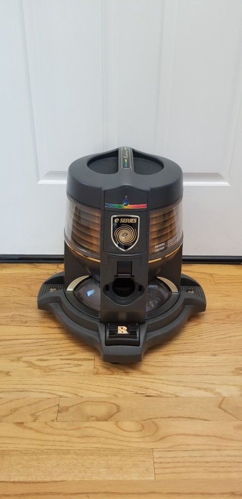NEW cond RAINBOW E SERIES VACUUM WITH AMAZING POWER SUCTION. , WORKS EXCELLENT. , IN THE BOX  