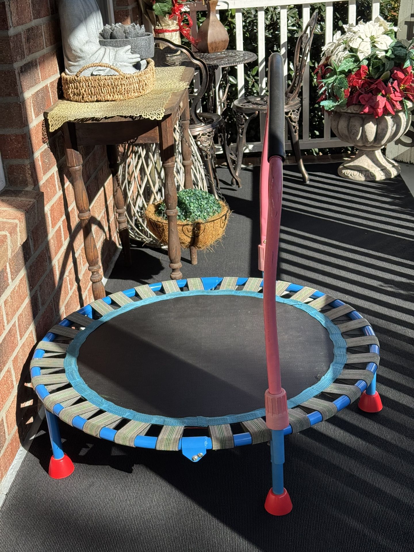 38'' Trampoline for kids, green, 110lbs, foldable, body: 8.66*38*23.6 inch, weight: 7.71kg. Trampoline for Kids with Enough Jumping Area- Basic kids