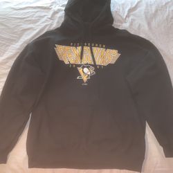 Black Pittsburgh Penguins “1967” Blue84 Sweatshirt; Men’s L