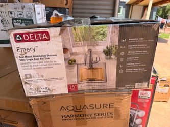 Delta Emery 15-inch stainless steel kitchen workstation sink