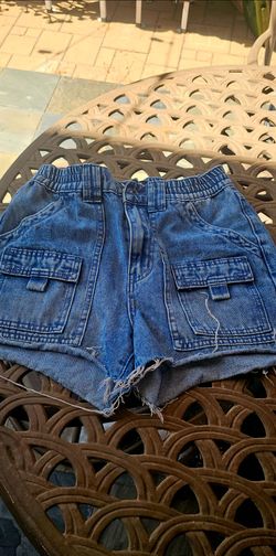 Women's short size 5