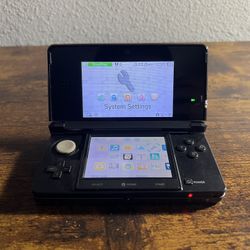 Nintendo 3DS 32GB