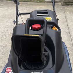 Snowblower 21” Yard Machine 