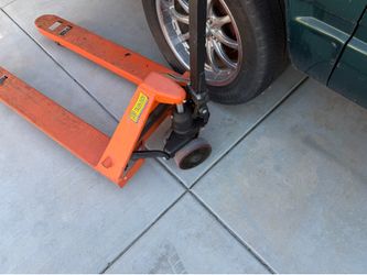Pallet jack