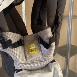 Lille 6 And 1 Baby Carrier