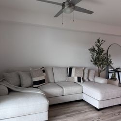 Couch beige U Shaped 