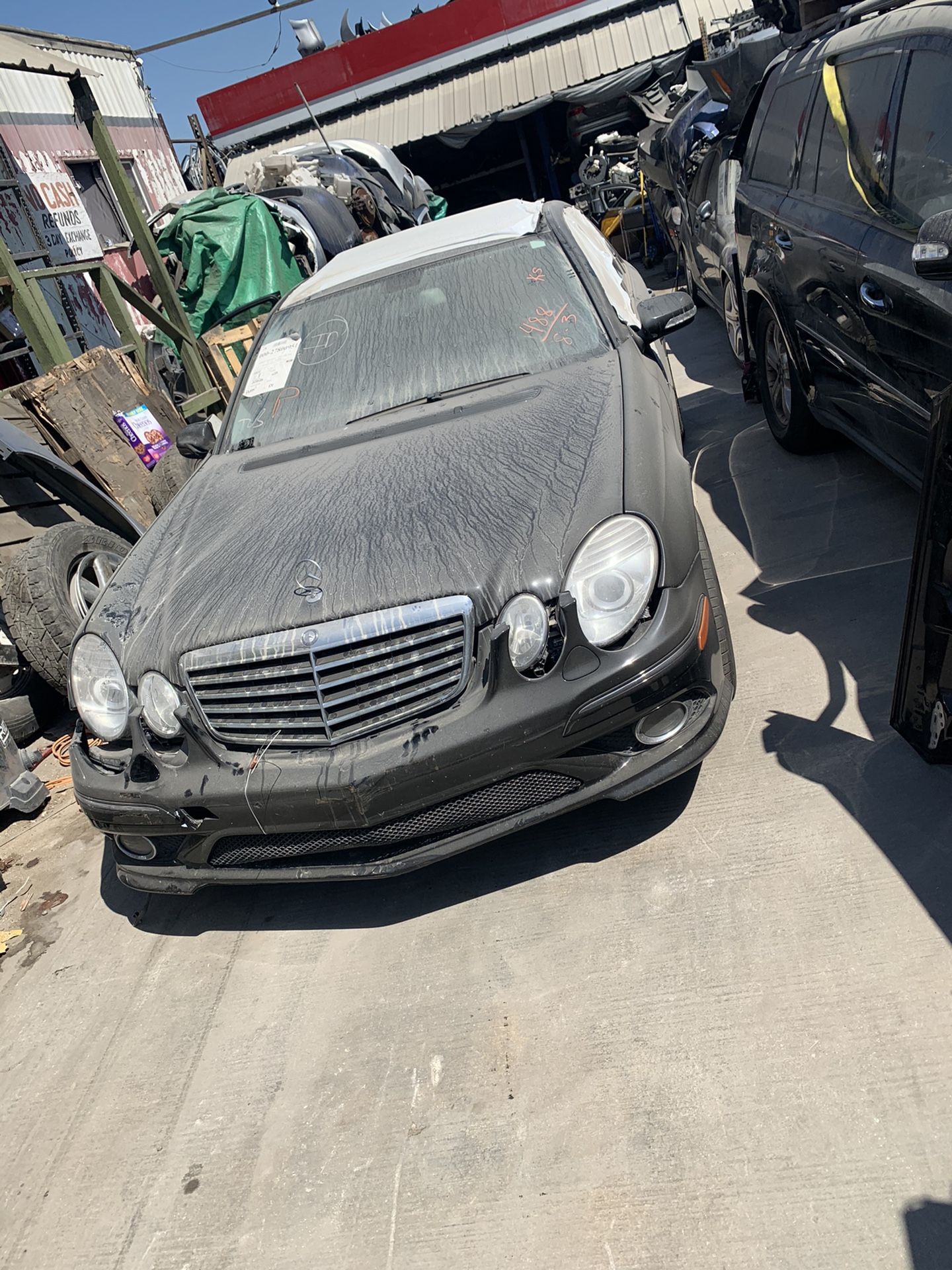Parting out 2009 Mercedes Benz E350 W211